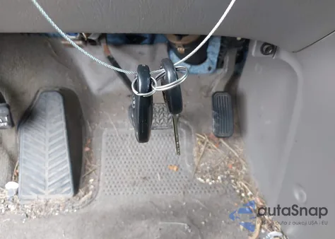 2005 Toyota Sienna Xle/Xle Limited from USA, damaged, VIN 5TDZA22C25S267717